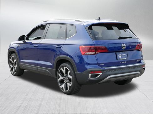 Certified 2023 Volkswagen Taos SEL image 5