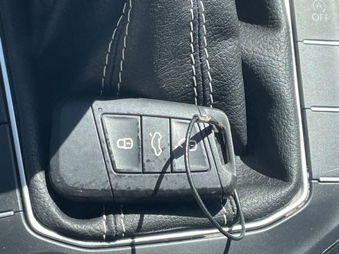 Used 2025 Volkswagen Taos S image 11