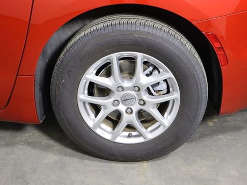 Used 2025 Chrysler Pacifica Select FWD image 43