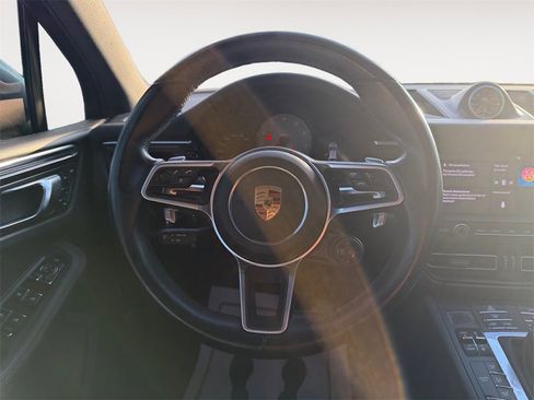 Used 2019 Porsche Macan S image 12