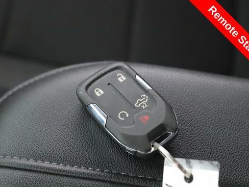 Used 2022 GMC Sierra 1500 Elevation AWD/4WD image 3