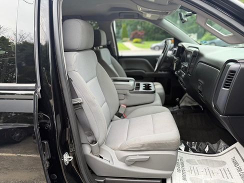 Used 2018 Chevrolet Silverado 1500 Custom w/ Custom Value Package AWD/4WD image 16