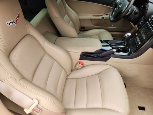 Used 2011 Chevrolet Corvette Grand Sport w/ Preferred Equipment Group image 16