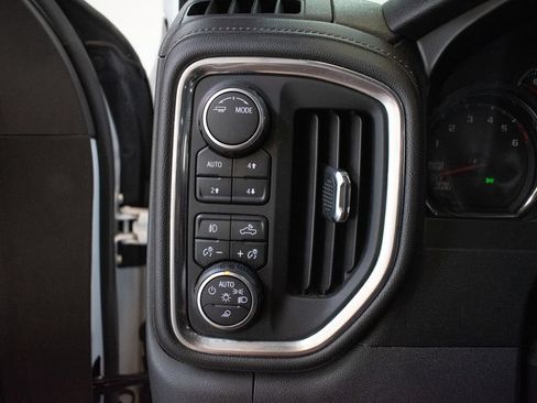 Used 2020 Chevrolet Silverado 1500 RST AWD/4WD image 19