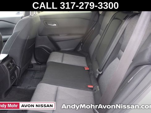 Used 2024 Nissan Rogue SV AWD/4WD image 26