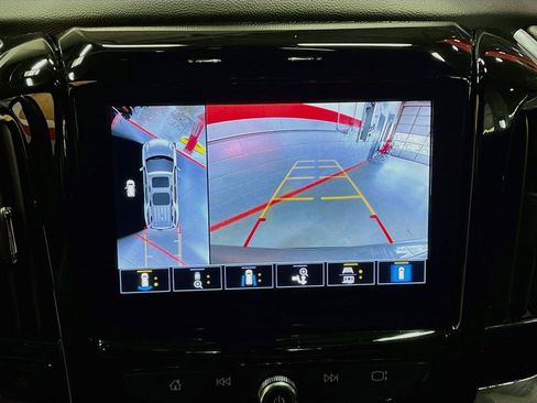 Used 2023 Chevrolet Traverse Premier w/ Redline Edition AWD/4WD image 14