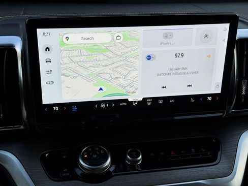 Certified 2025 Ford Expedition Platinum image 29