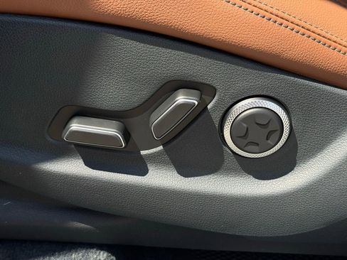 New 2026 Genesis GV70 2.5T Advanced image 28