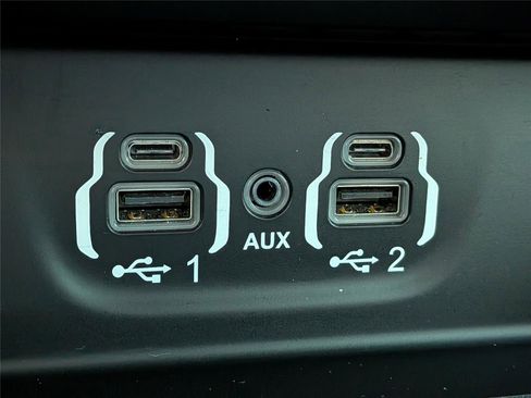 Used 2023 RAM 2500 Laramie image 24