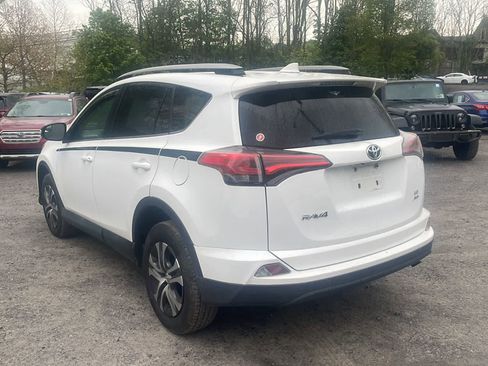 Used 2018 Toyota RAV4 LE w/ All Weather Liner Package AWD/4WD image 6