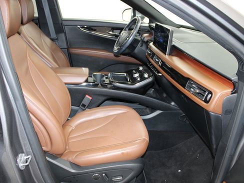 Used 2022 Lincoln Nautilus Reserve w/ Equipment Group 201A image 29