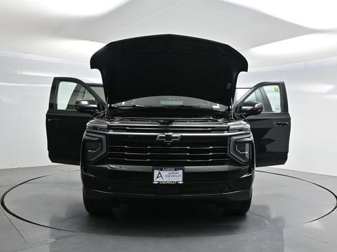 Used 2025 Chevrolet Suburban RST AWD/4WD image 42