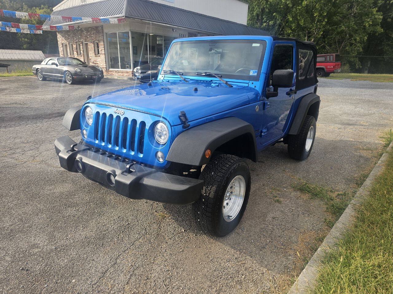 Used 2015 Jeep Wrangler Sport AWD/4WD image 2