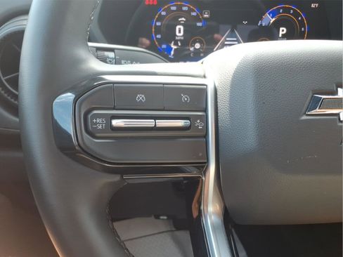 Used 2025 Chevrolet Colorado Trail Boss AWD/4WD image 19