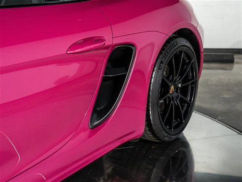 Used 2024 Porsche 718 Cayman GT4 image 17