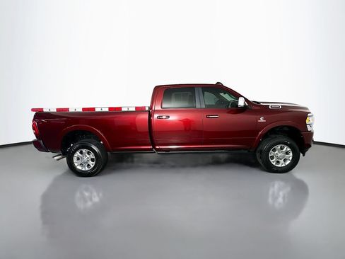 Used 2022 RAM 3500 Laramie AWD/4WD image 8