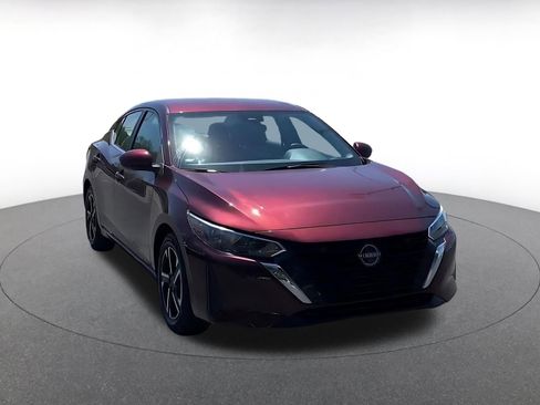 Used 2024 Nissan Sentra SV image 3