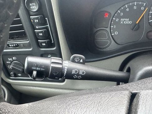 Used 2005 GMC Sierra 1500 SLE w/ Light Duty Power Package image 21