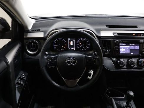 Used 2017 Toyota RAV4 LE FWD image 12