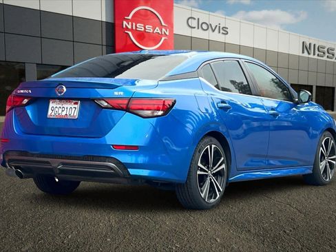 Used 2023 Nissan Sentra SR w/ Electronics Package image 3