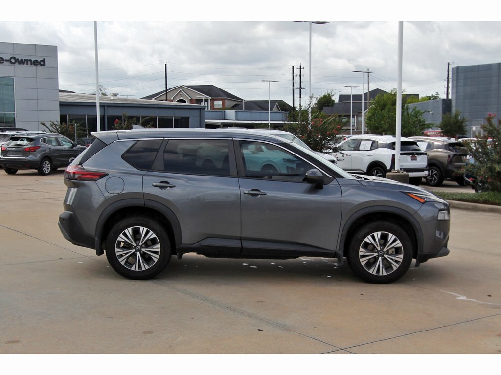 Used 2022 Nissan Rogue SV w/ SV Premium Package FWD image 6
