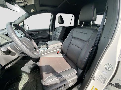 Used 2024 Honda Passport Black Edition image 22