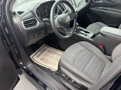 Used 2024 Chevrolet Equinox LT FWD image 9