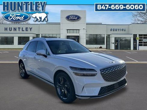 Used 2024 Genesis Electrified GV70 Advanced image 4