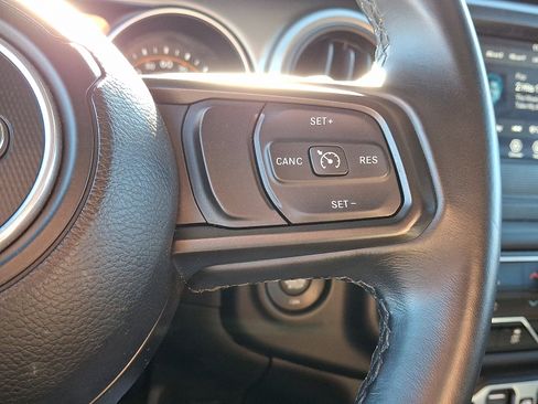 Used 2021 Jeep Wrangler Unlimited Sport image 23