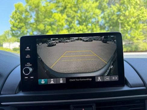 Used 2025 Honda Pilot Touring image 24