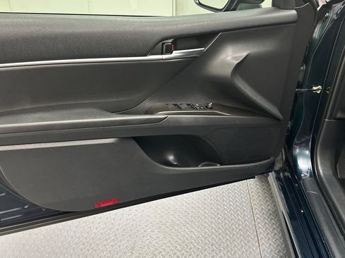Used 2021 Toyota Camry SE w/ TRD Appearance Package (TMS) FWD image 16