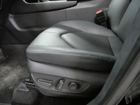 Certified 2025 Toyota Grand Highlander AWD image 21