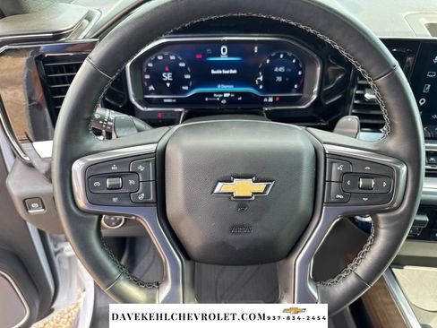 Used 2025 Chevrolet Silverado 1500 High Country w/ High Country Premium Package AWD/4WD image 13