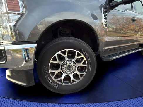 Used 2022 Ford F250 Lariat w/ FX4 Off-Road Package image 22