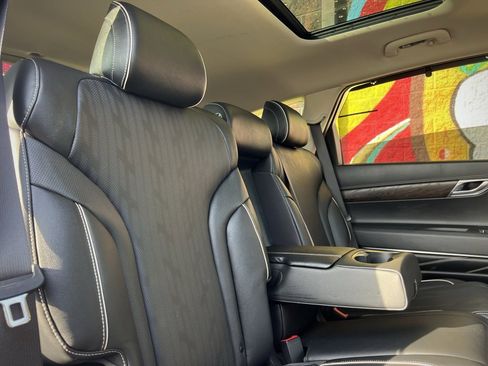 Used 2022 Genesis GV80 3.5T w/ Advanced Package 06 image 42