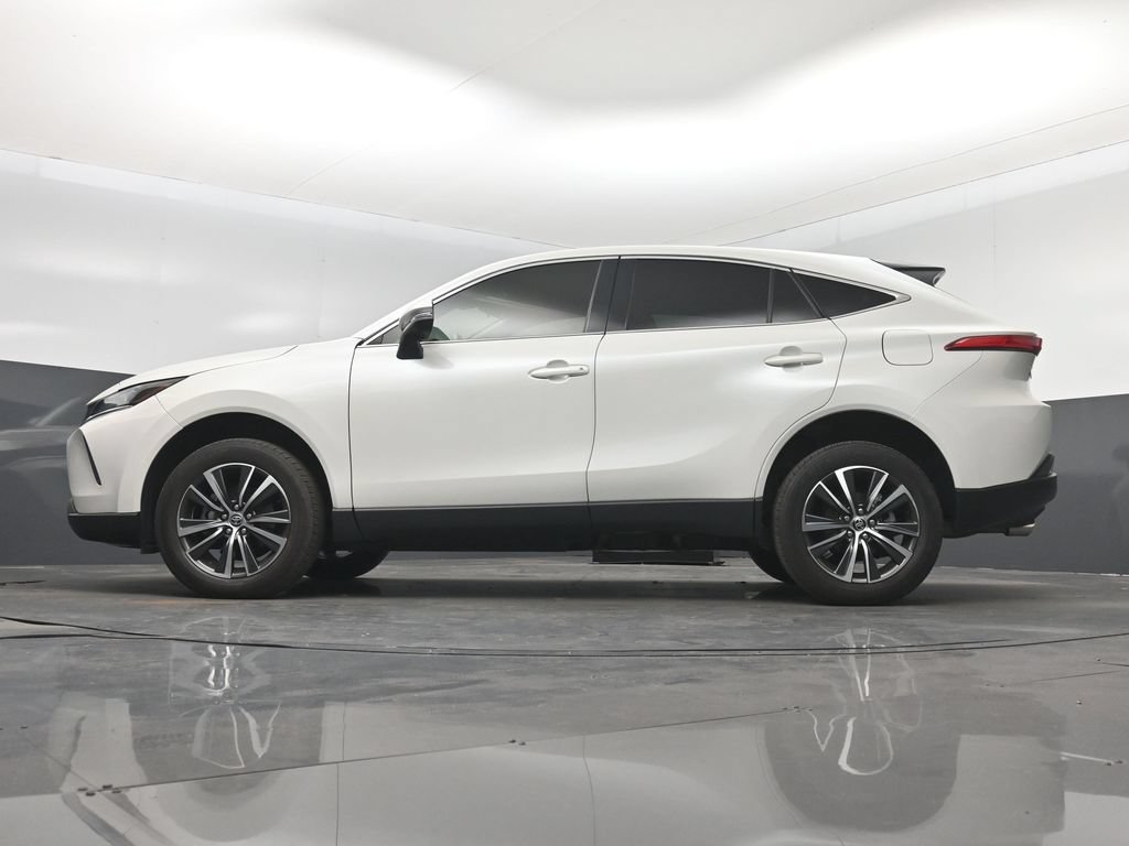 Used 2022 Toyota Venza LE AWD/4WD image 15
