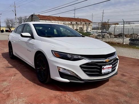 Used 2023 Chevrolet Malibu LT FWD image 3
