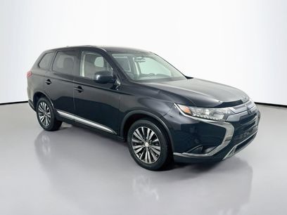 Used 2020 Mitsubishi Outlander SE