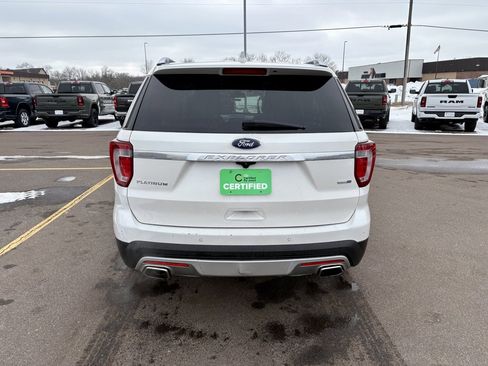 Used 2016 Ford Explorer Platinum image 4