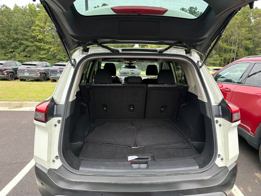 Used 2023 Nissan Rogue SV AWD/4WD image 15
