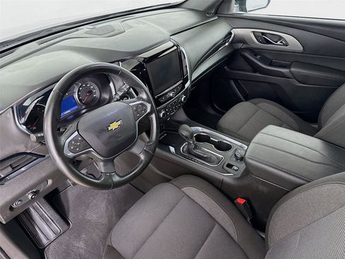 Used 2023 Chevrolet Traverse LT AWD/4WD image 11