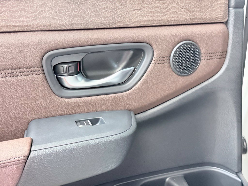 Used 2026 Honda Pilot Elite image 16