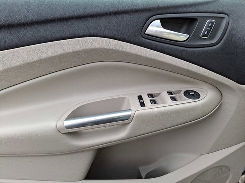 Used 2014 Ford C-MAX Energi SEL w/ Equipment Group 302A image 8