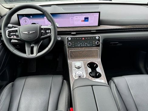 Certified 2025 Genesis GV80 2.5T Prestige image 13