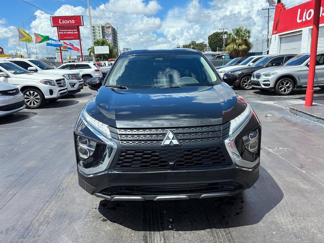 Used 2023 Mitsubishi Eclipse Cross LE AWD/4WD image 1