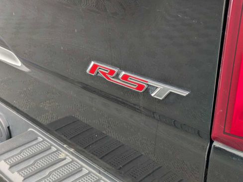 Used 2022 Chevrolet Silverado 1500 RST w/ Convenience Package II image 13