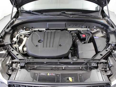 Used 2023 Volvo XC60 B5 Plus w/ Protection Package Premier AWD/4WD image 29