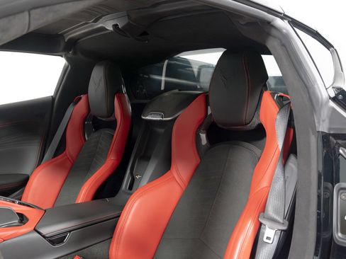 Used 2023 Chevrolet Corvette Z06 image 20