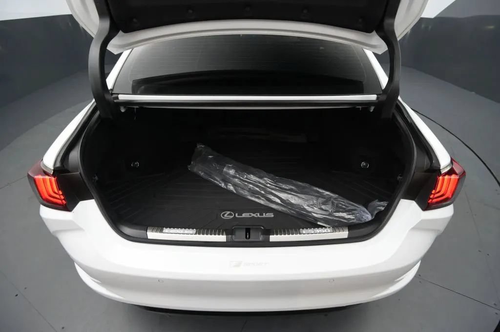 Used 2024 Lexus ES 350 F Sport w/ Accessory Package (Z2) FWD image 46