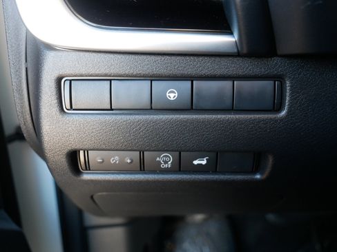 Certified 2023 Nissan Rogue SL w/ SL Premium Package image 25